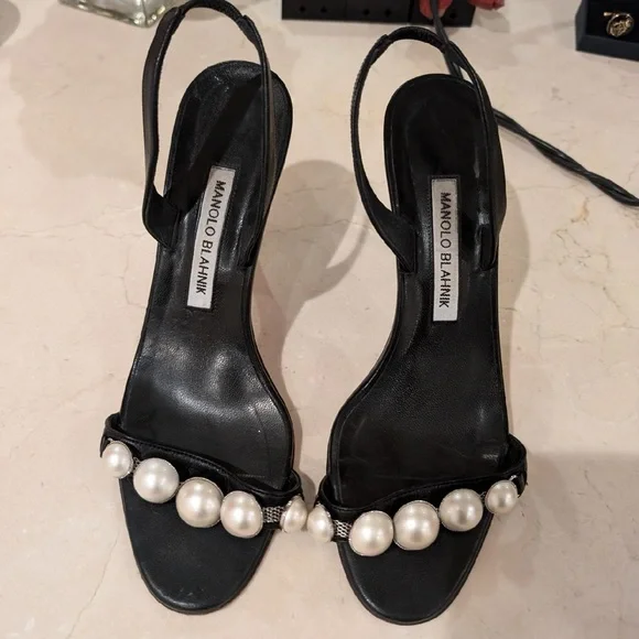 Manolo blahnik heels - Picture 3 of 3